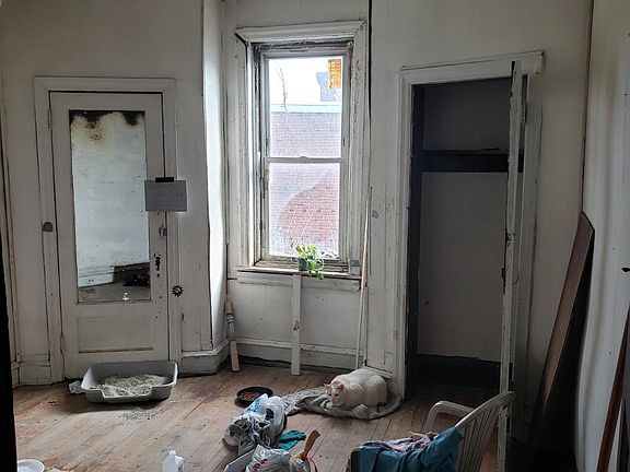 5th image of 5108 Warrington Ave