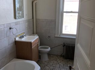 541 E High St #2, Pottstown, PA 19464