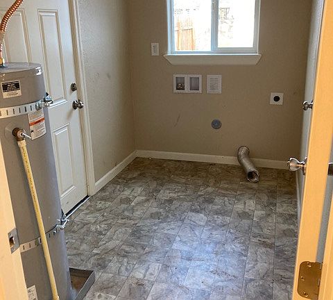 Laundry room with washer/dryer hookup