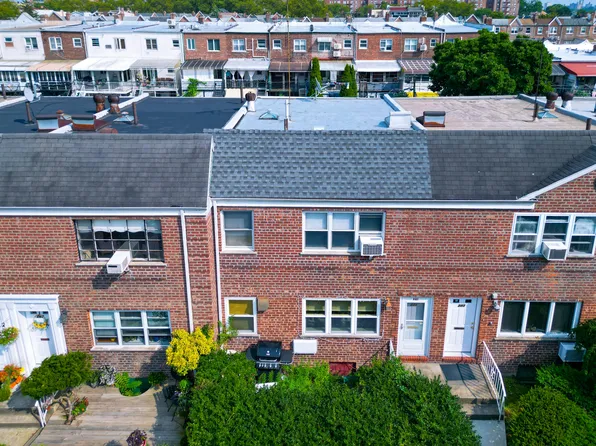 271 Bay 19th Street image 3 of 24