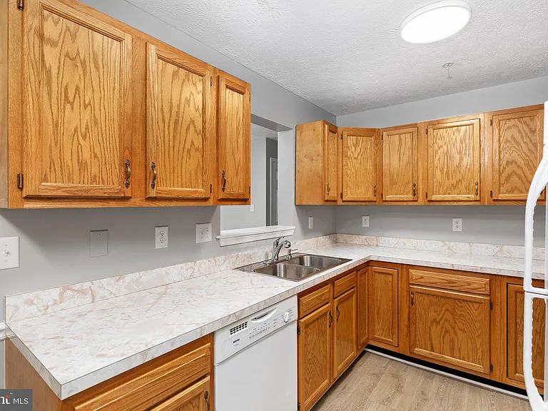 165 Hailey Ln #G3 — Photo 7