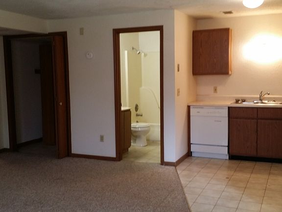 2nd image of 2619 Southridge Dr APT E