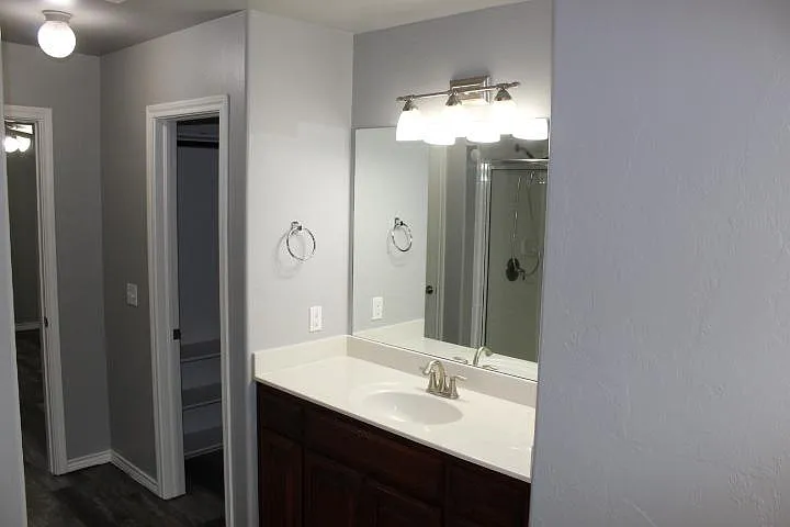 505 SW 121st Pl — Photo 11
