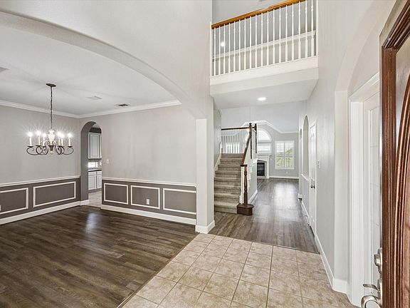 5th image of 5102 Hidden Brook Ln