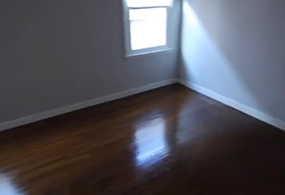 1st image of 718 1st Ave N