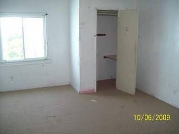 5th image of 247 Hahn St