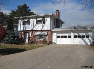 9524 Spencer St, Omaha, NE 68134