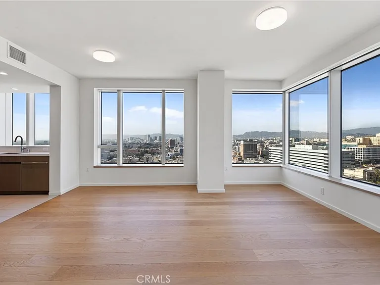 889 Francisco St #2408 — Photo 11