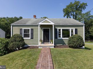 122 Fraser Ln, Staunton, VA 24401