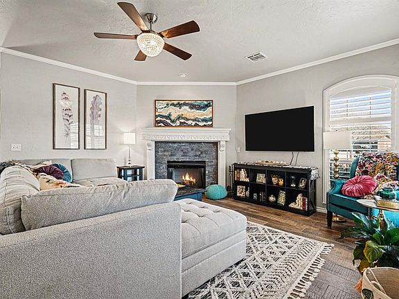 5th image of 1001 SW 108th Ter