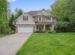 12067 Summerwood Dr, Painesville, OH 44077