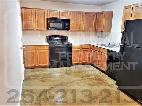 4th image of 4003 Cambridge Dr Unit B