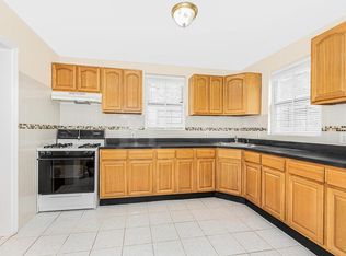 118 Rockwood St #2, Bronx, NY 10452