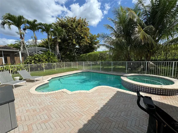 6066 SW 191st Avenue, Fort Lauderdale, FL 33332