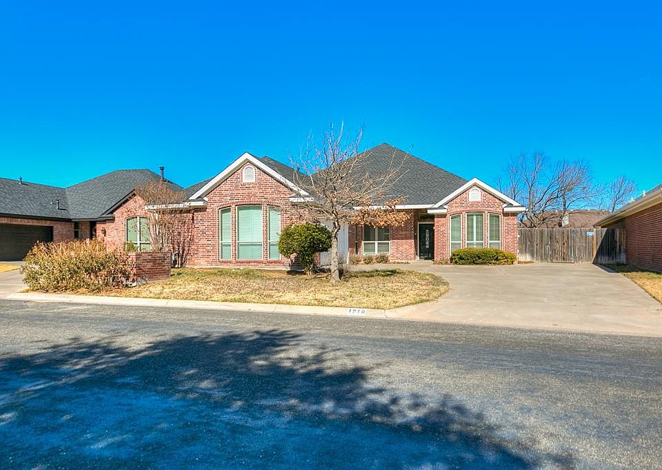 1st image of 1910 Valleyview Dr