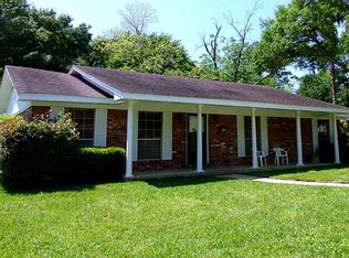 1102 S Day St, Brenham, TX 77833