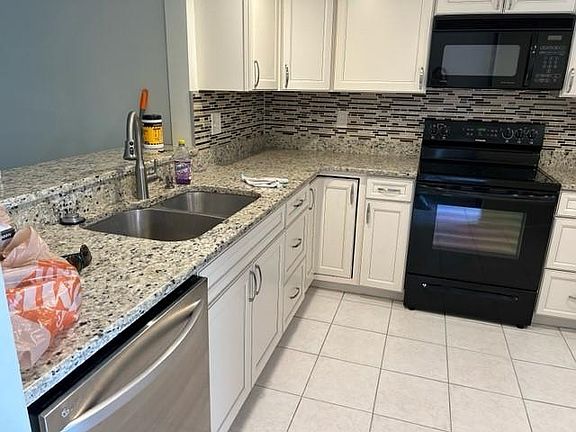 3rd image of 6136 Whiskey Creek Dr Unit 5