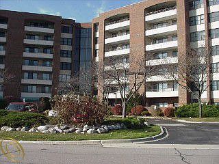 1st image of 3218 Country Club Dr