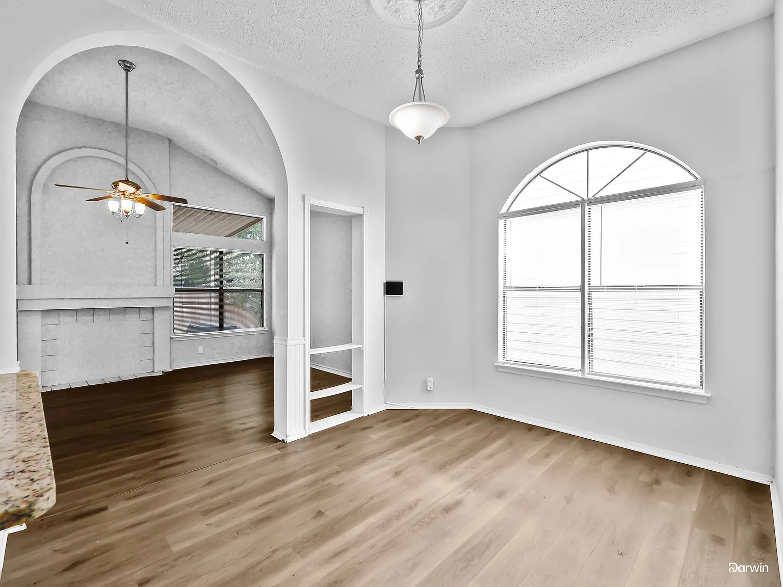 3 bed, 2.0 bath, 1270 sqft, $1,480 — Photo 4