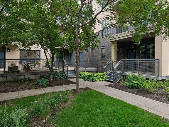 2nd image of 2566 Ellis Ave APT 104