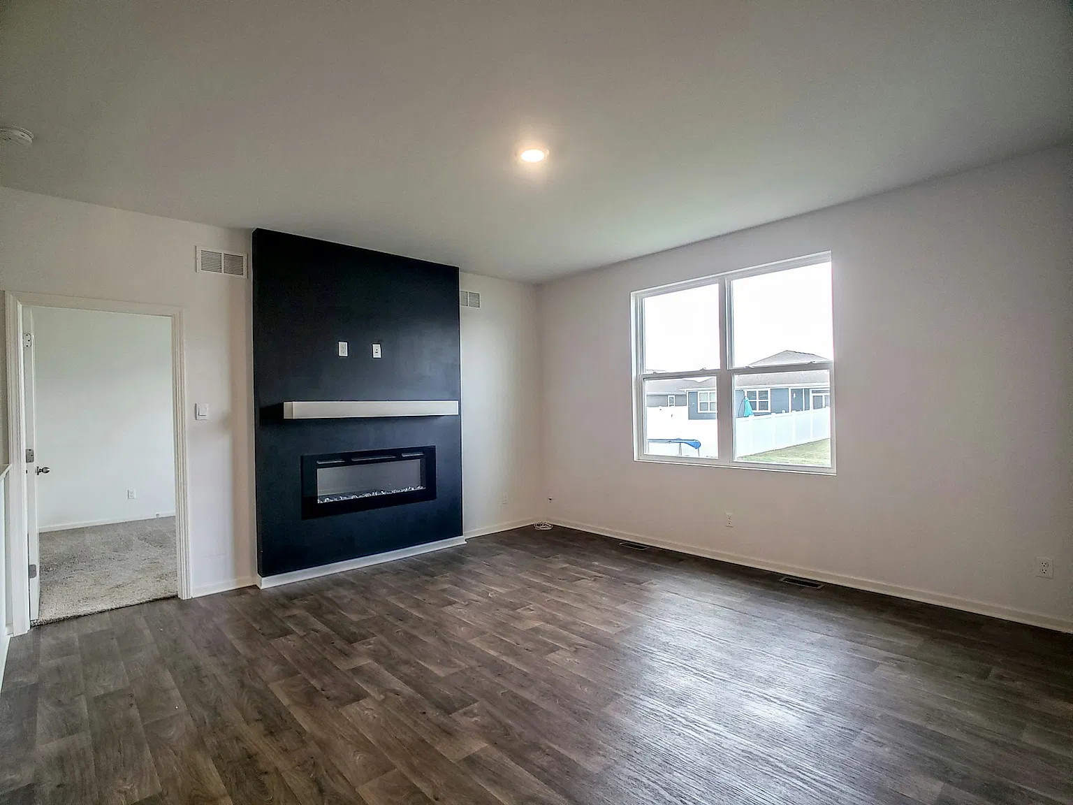7600 West 105th Place — Photo 4