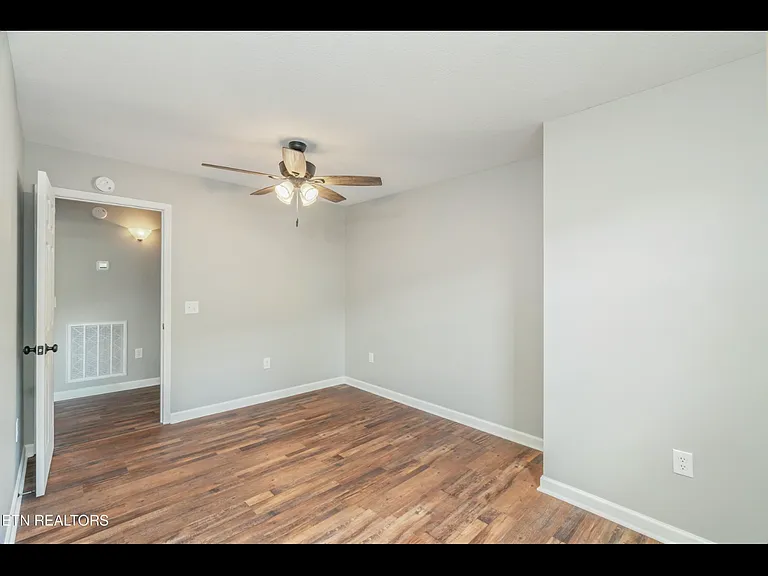308 Lindder Dr — Photo 7