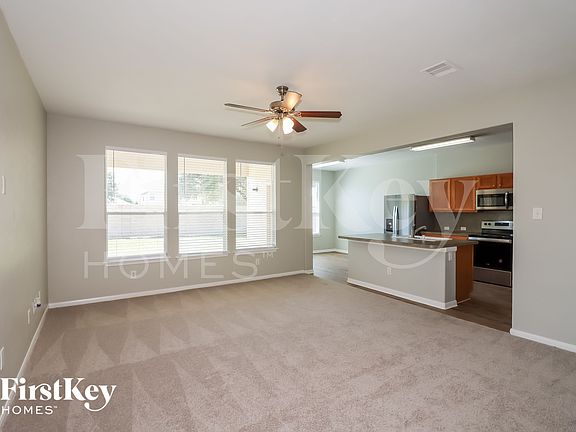 3rd image of 11319 Sandermeyer Dr