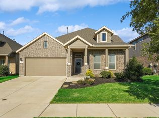 821 Meadows Dr, Argyle, TX 76226