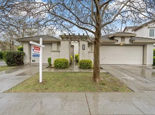 2232 Bastona Dr, Elk Grove, CA 95758