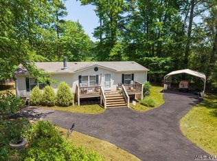 93 Fig Ct, Bracey, VA 23919