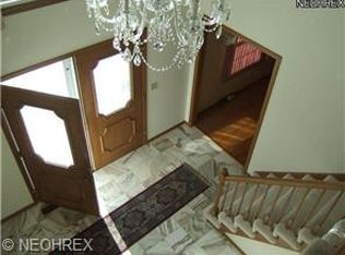 28350 Southbridge Cir, Westlake, OH 44145
