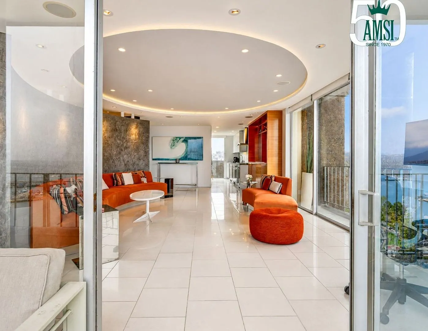 Luxury 16th-Floor Corner Residence | All Utilities Included | Secured Garage Parking | Panoramic ... — Photo 3