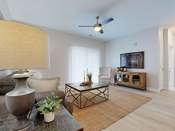 5th image of 7030 N Stalworth Dr #301