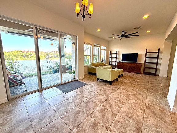4th image of 855 Marina Del Ray Lane #2