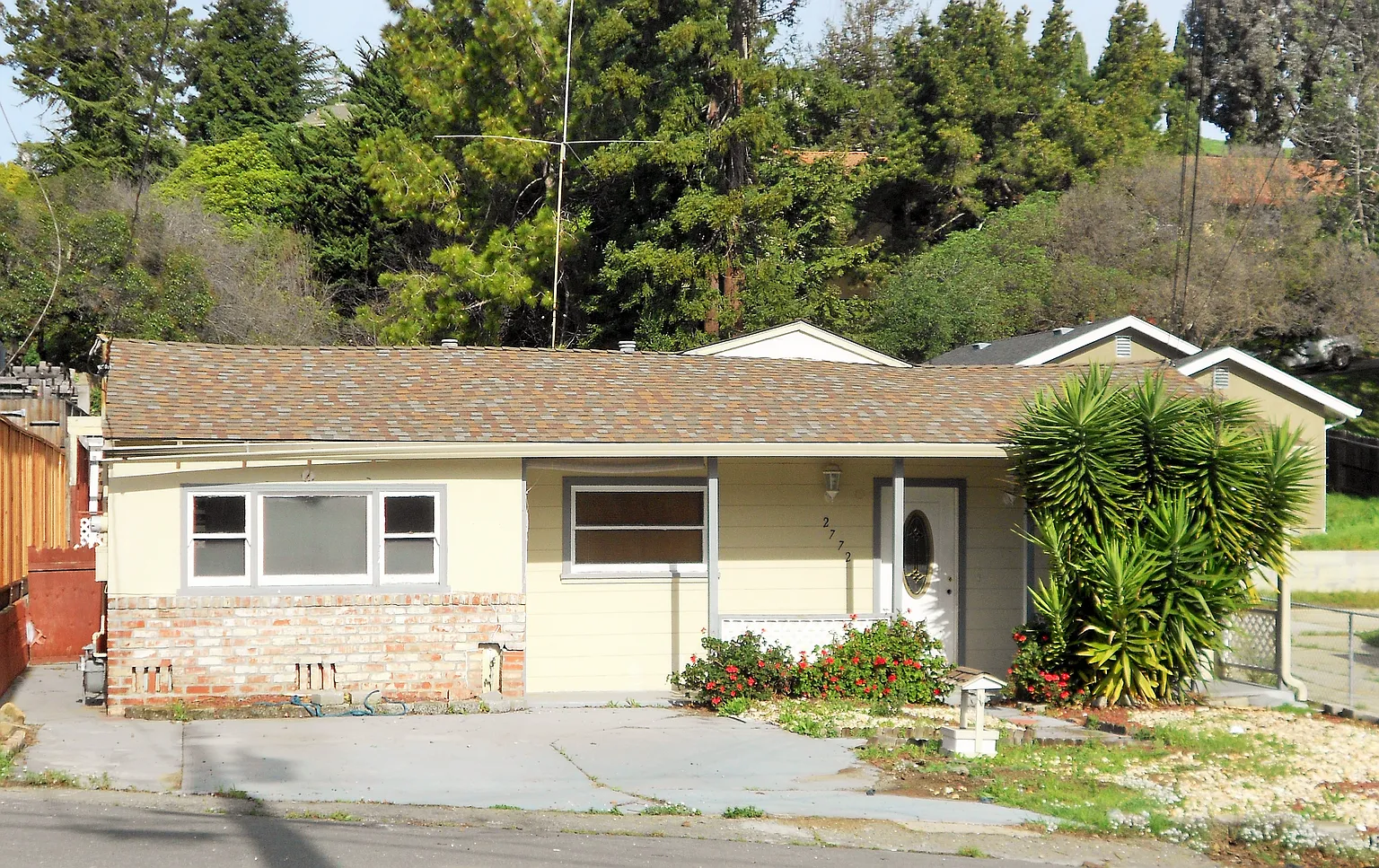 2772 Sydney Way photo 1