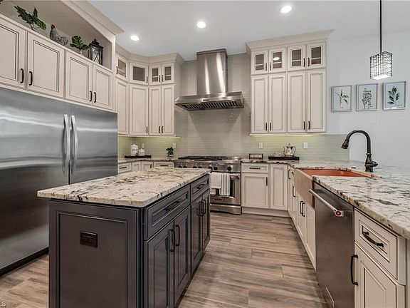 5th image of 15370 N Pebble LN