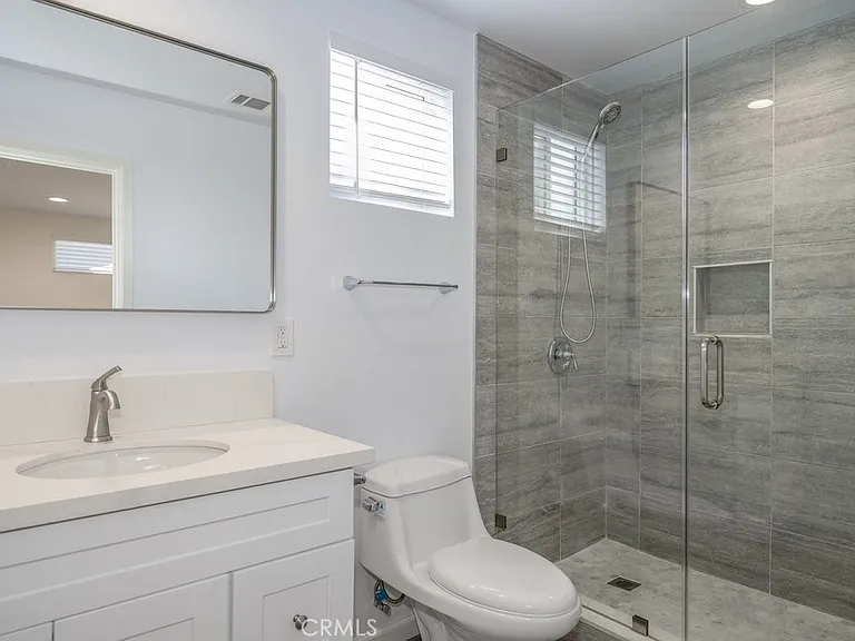 6237 Agnes Ave — Photo 14