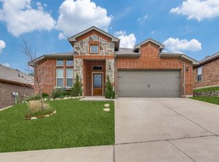 10832 Live Oak Creek Dr, Fort Worth, TX 76108