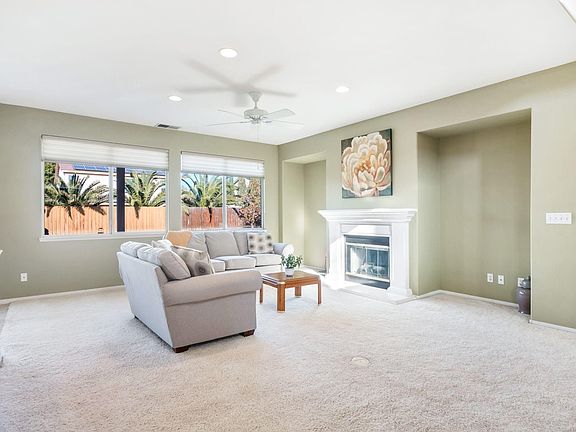 4th image of 888 W Sandstone Ct