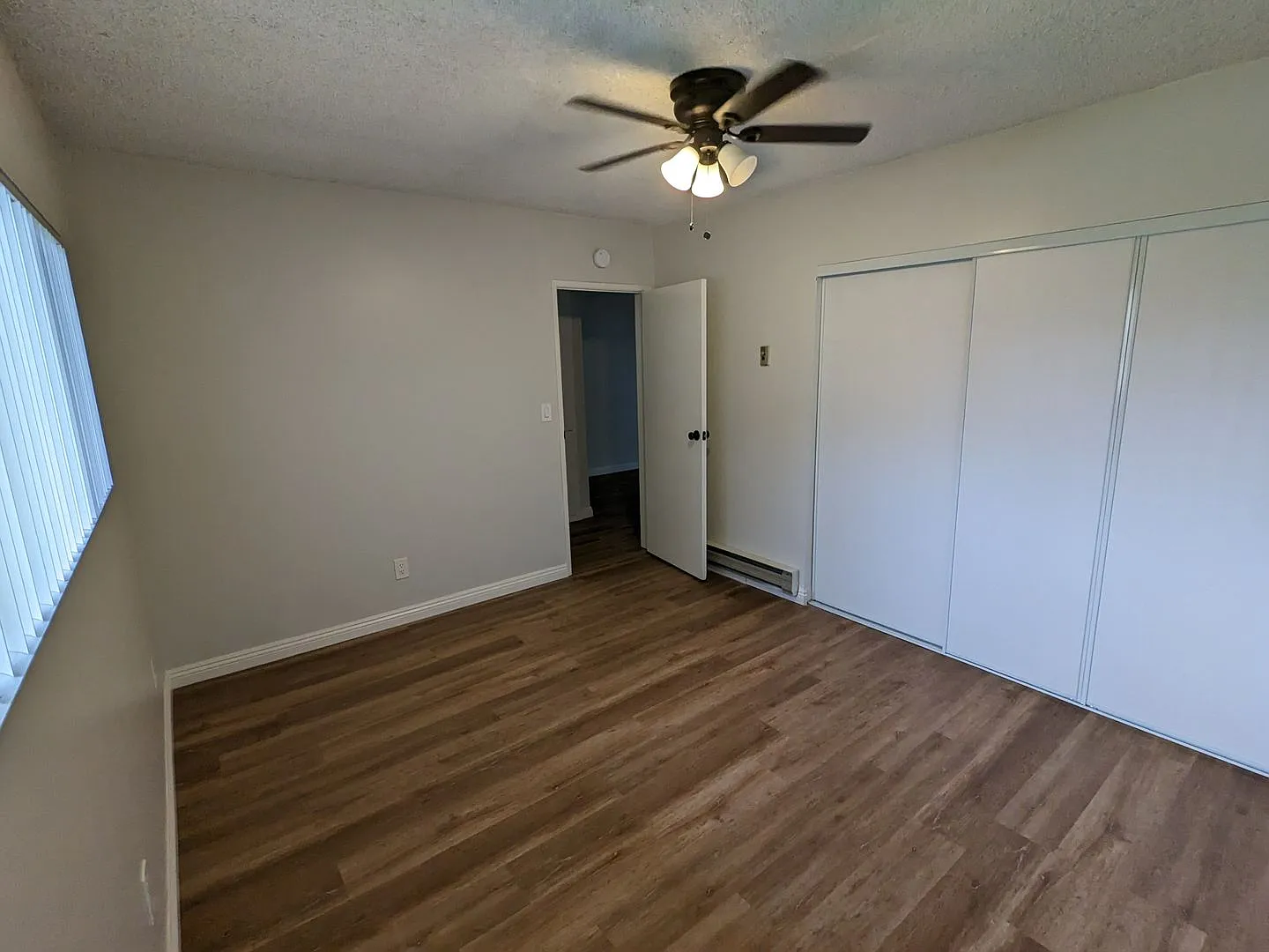 Suzanne Apartments — Photo 4
