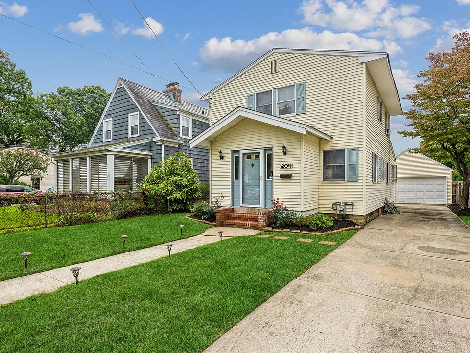 1st image of 204 Allen Ave