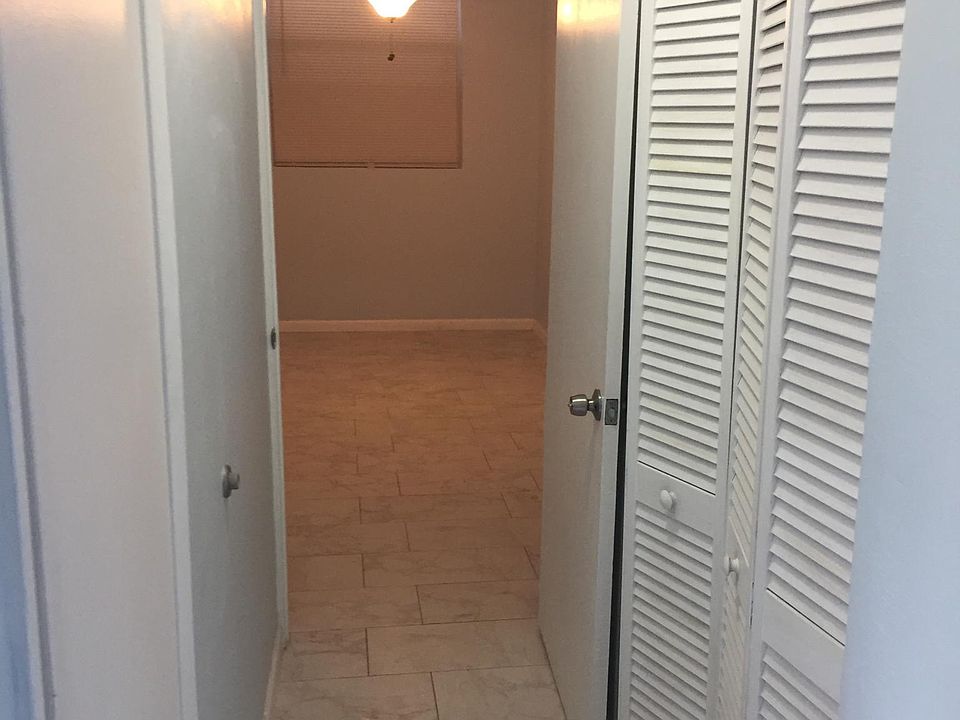 2nd image of 4747 SW 3rd St
