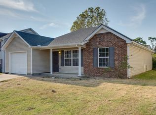 1314 E Nir Shreibman Blvd, La Vergne, TN 37086