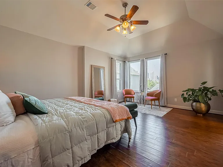 2808 Saint Emanuel St — Photo 17