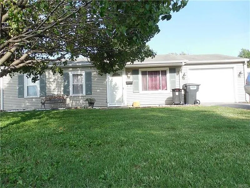 811 Saint Monica Dr photo 1