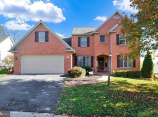 938 Hillside Ave, Elizabethtown, PA 17022