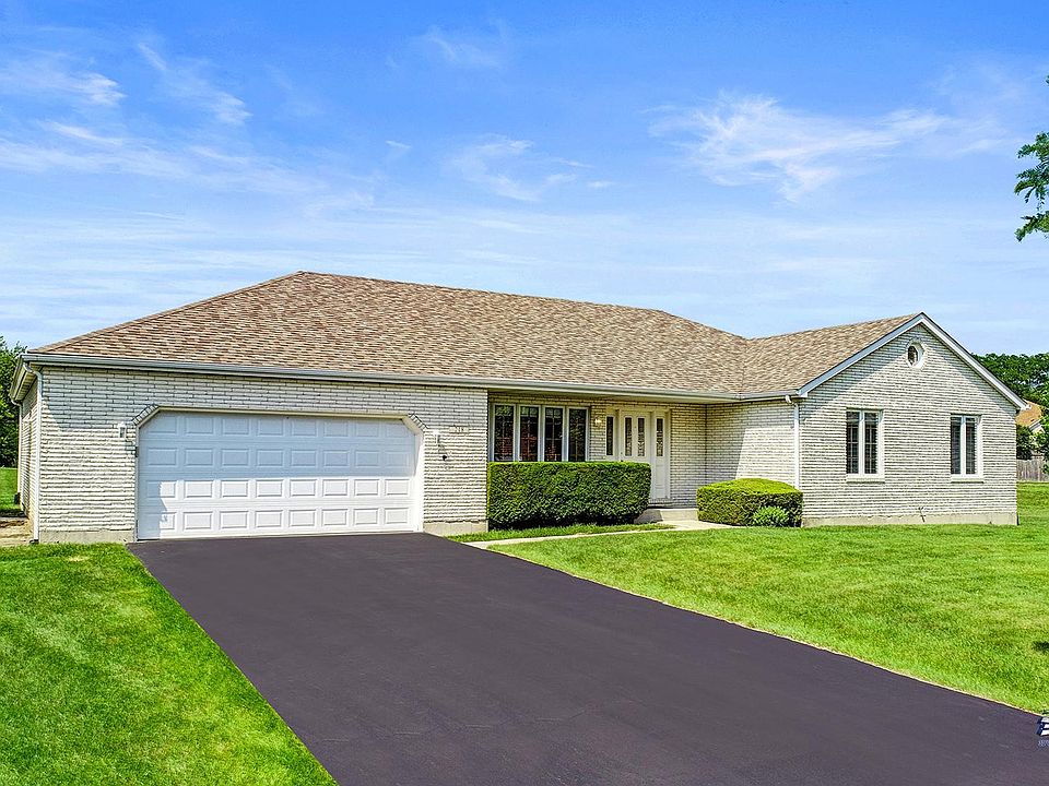 1st image of 218 Danbury Cv