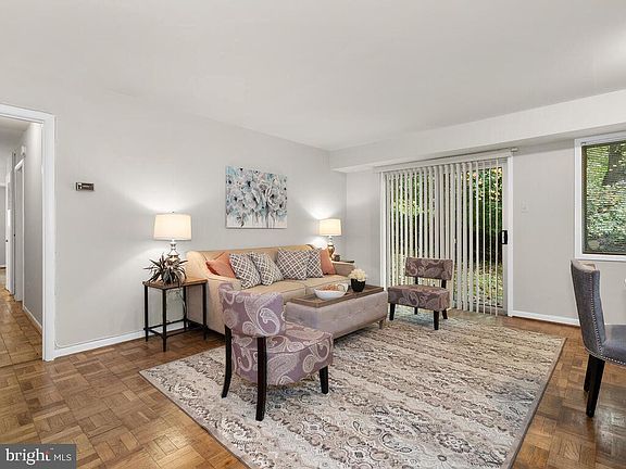 2nd image of 10512 Weymouth St #W2
