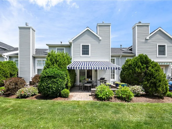 43 Yacht Club Dr, Canandaigua, NY 14424