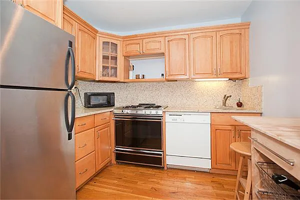 Rented by Evans Real Estate | media 3